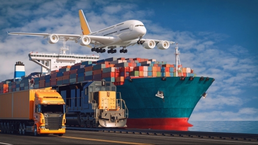 Xuất khẩu tăng tốc trở lại, lợi thế bền vững từ xanh hóa