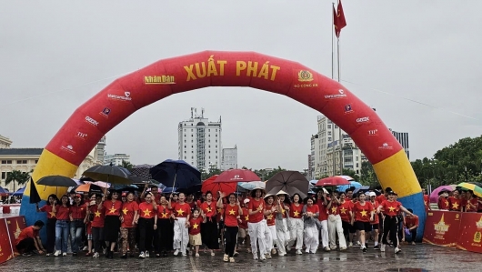 Gần 32 nghìn người ở Thanh Hóa “Cùng Việt Nam tiến bước"
