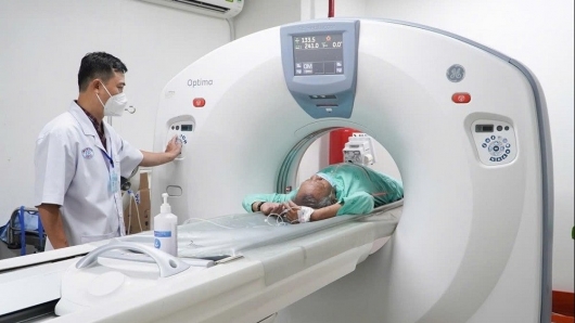 Y học hạt nhân: Bước đột phá giúp "nhìn thấu" và "tiêu diệt" tế bào ung thư trúng đích