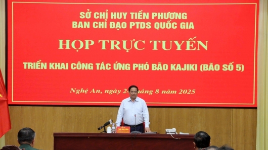 Thủ tướng họp khẩn ứng phó bão số 5: Bảo vệ tính mạng nhân dân là mục tiêu cao nhất