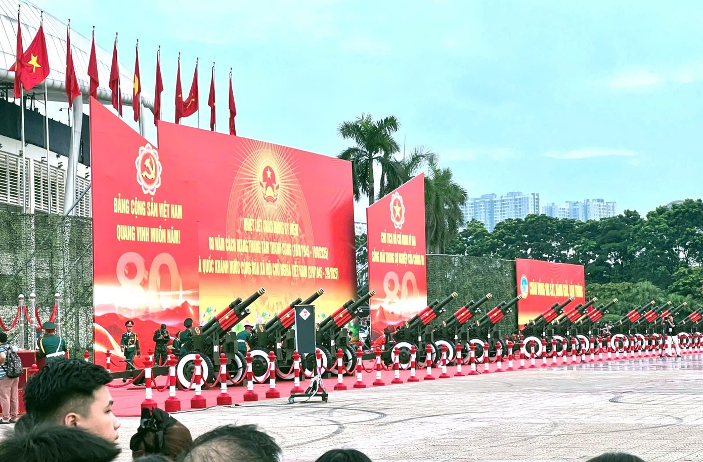 TỔNG THUẬT: Lễ Tổng duyệt chương trình diễu binh, diễu hành kỷ niệm 80 năm Quốc khánh 2/9