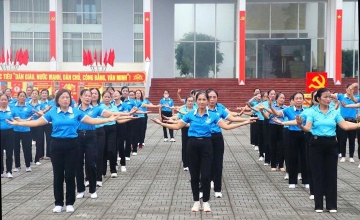 Hội Phụ nữ  tỉnh Thanh Hóa đồng diễn dân vũ, lan tỏa niềm tự hào mừng Quốc khánh 2/9