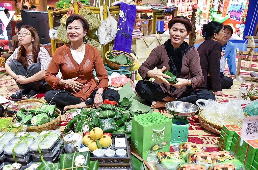 Các gian hàng sản phẩm thiên nhiên, OCOP tại Triển lãm thành tựu 80 năm