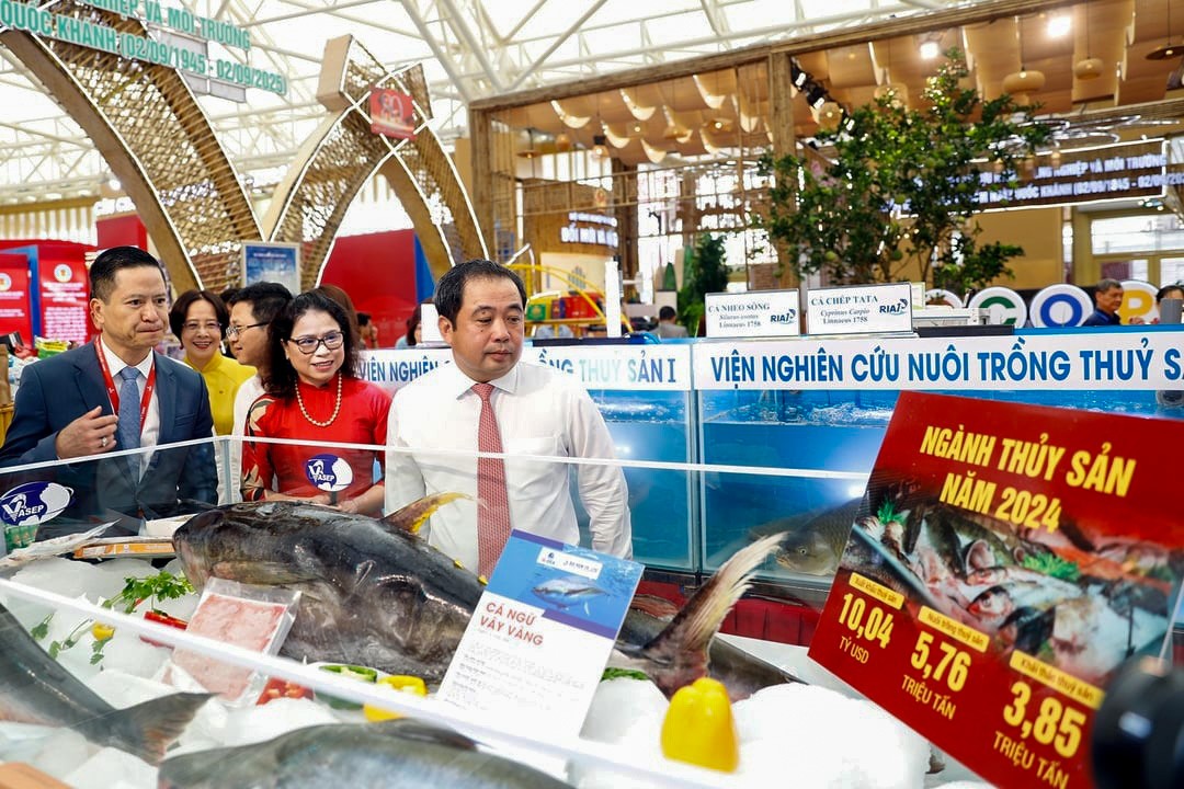 Các gian hàng sản phẩm thiên nhiên, OCOP tại Triển lãm thành tựu 80 năm