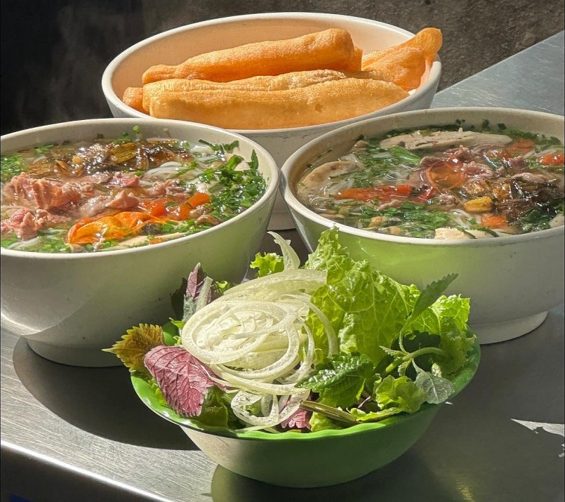 Bún ốc bà Thoa phố Kim Mã Thượng.