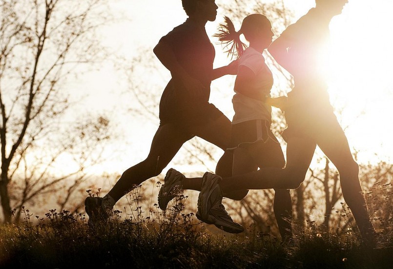 Tập cardio nhẹ khi bụng đói có thể giúp tăng tỷ lệ đốt cháy mỡ thừa.