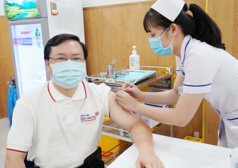 Việc tiêm phòng vắc-xin zona không chỉ giúp ngăn ngừa căn bệnh này mà còn mang lại lợi ích to lớn trong việc bảo vệ sức khỏe tim mạch.