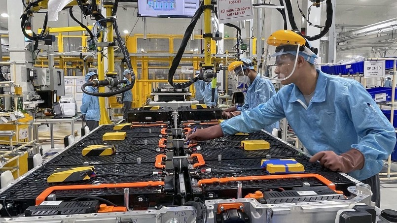 Sản xuất công nghiệp tháng 8 tiếp tục ghi nhận đà tăng trưởng.