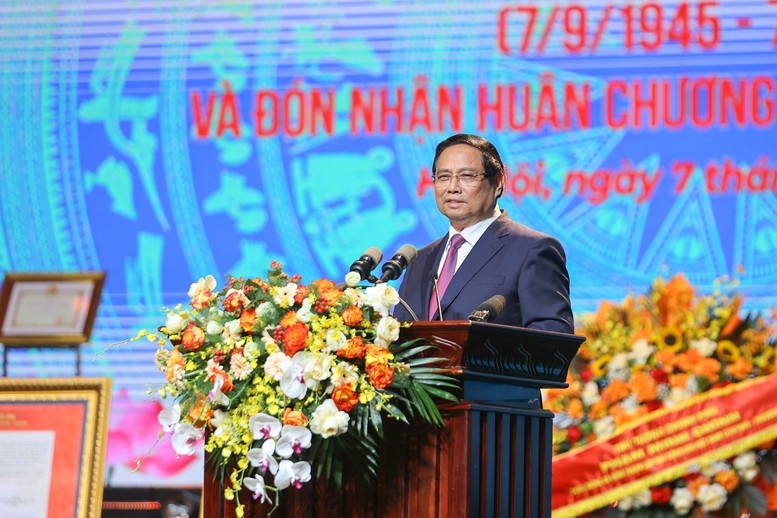 Thủ tướng Phạm Minh Chính đề nghị VOV tập trung triển khai thực hiện hiệu quả 6 nội dung trọng tâm - Ảnh: VGP