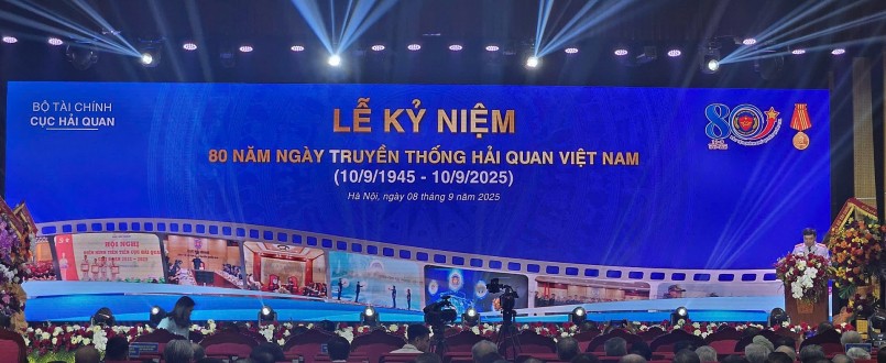 Hải quan Việt Nam khẳng định vai trò 