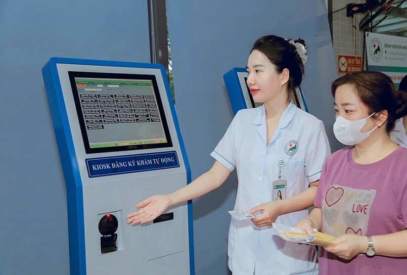 Bệnh viện triển khai bệnh án điện tử.