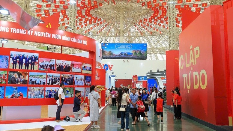 Triển lãm 80 năm dự kiến đạt kỷ lục 10 triệu khách tham quan