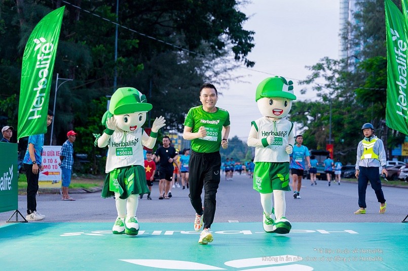 Herbalife Việt Nam đồng hành cùng giải chạy VnExpress Marathon Cần Thơ 2025