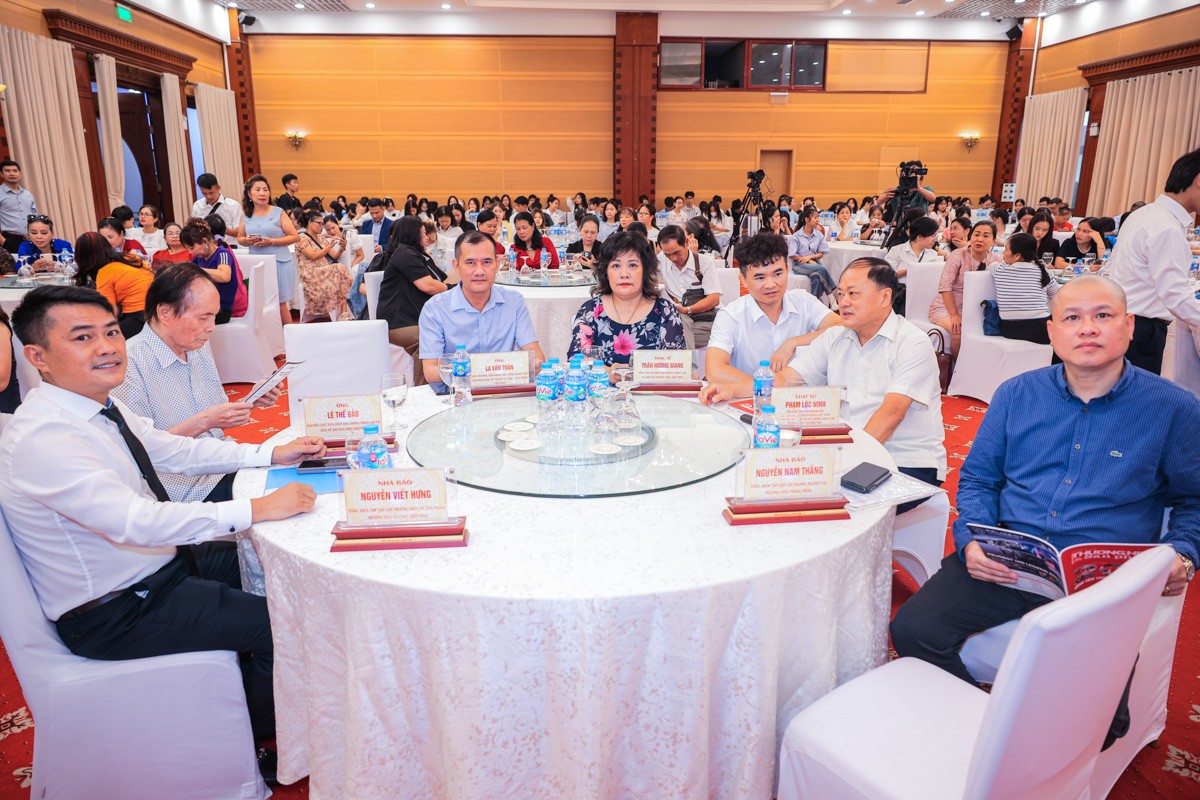 Tạp chí Thương hiệu và Sản phẩm kỷ niệm 20 năm: Hành trình khẳng định vai trò tiên phong và khát vọng vươn tới tương lai