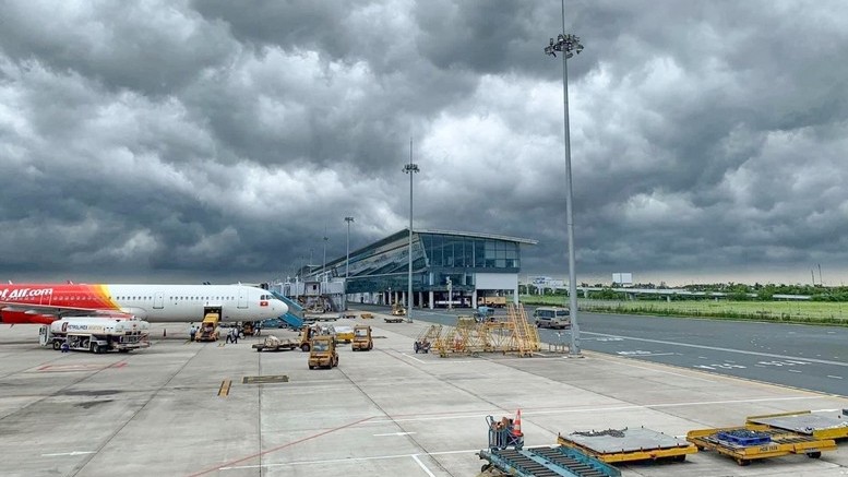 4 sân bay miền Trung ngừng khai thác tạm thời để ứng phó bão số 10
