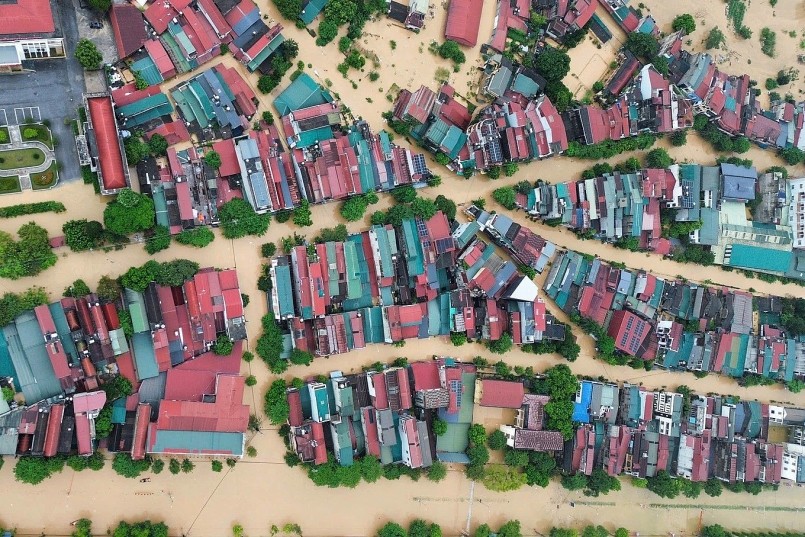 Khu vực phường Yên Bái bị ngập sâu trong nước lũ (Ảnh: Lê Đức).