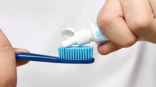 Đã đến lúc bạn cần thay bàn chải đánh răng mới chưa?