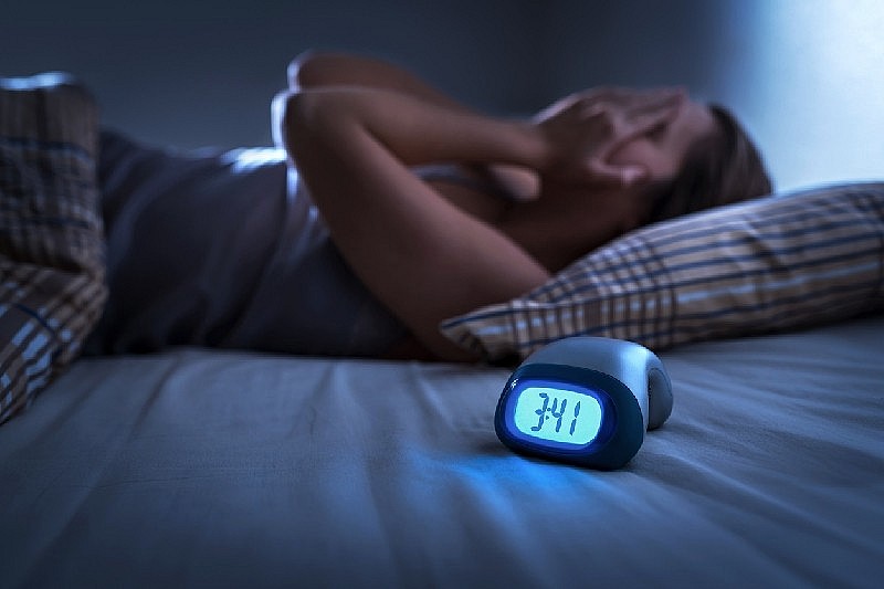 Mất ngủ, trằn trọc hoặc khó duy trì giấc ngủ là một trong những triệu chứng sớm nhưng dễ bị bỏ qua nhất ở người có bệnh về gan.