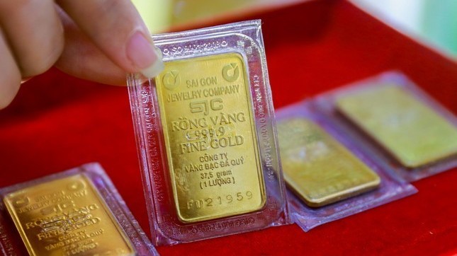 Giá vàng sẽ còn tăng đến đâu sau kỷ lục ngày 13/10?