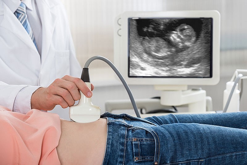 Cấm tiết lộ giới tính thai nhi: Quy định cần thiết hay chỉ khả thi 'trên giấy'?