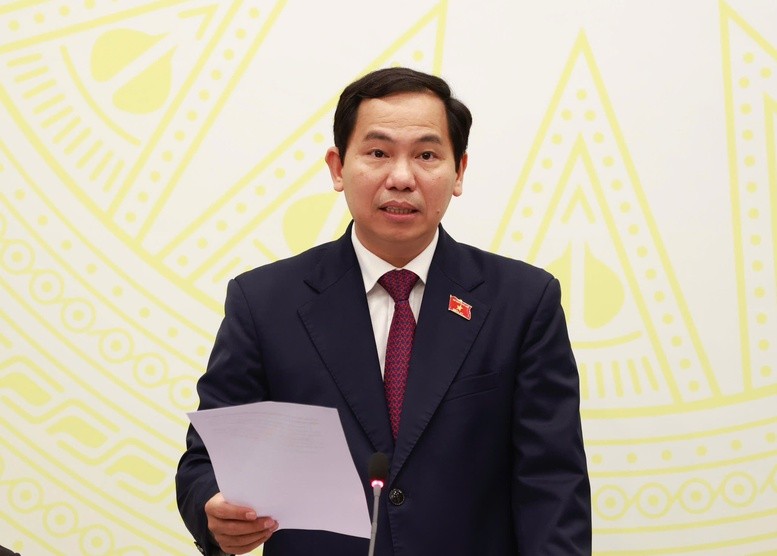 Phó Chủ nhiệm Thường trực Văn phòng Quốc hội Lê Quang Mạnh cho biết, kỳ họp thứ 10, Quốc hội khóa XV có ý nghĩa hết sức quan trọng. Quốc hội vừa tiến hành các nội dung của kỳ họp thường kỳ; đồng thời, thực hiện việc tổng kết nhiệm kỳ khóa XV - Ảnh: VGP