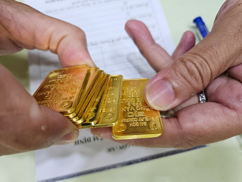 Vàng nhẫn SJC: Niêm yết ở mức 150 - 152,2 triệu đồng/lượng, tăng 4,1 triệu đồng/lượng.