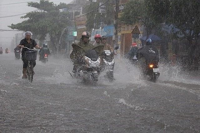Dù bão sẽ suy yếu về cường độ gió khi vào đất liền, nhưng mối đe dọa lớn nhất lại đến từ lượng mưa cực lớn.