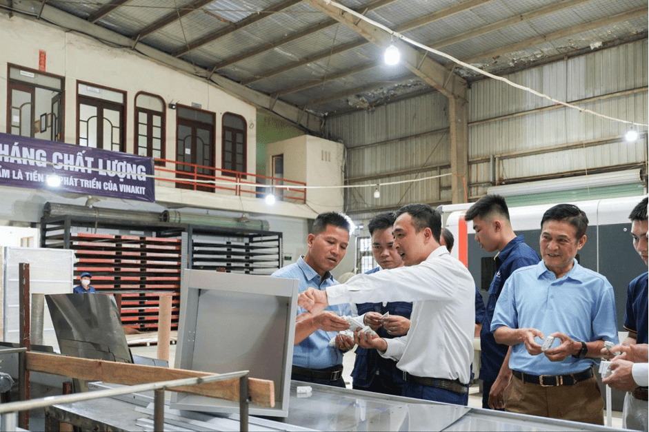 Vinakit ra mắt Tủ bếp Inox CNC 2026 – Bước tiến mới trong công nghệ tủ bếp Việt