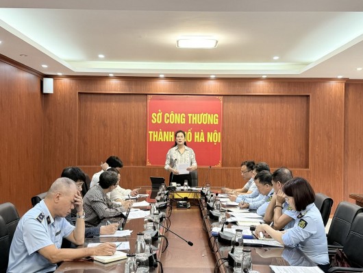 Hà Nội triển khai đợt cao điểm kiểm tra chống buôn lậu, gian lận thương mại dịp cuối năm
