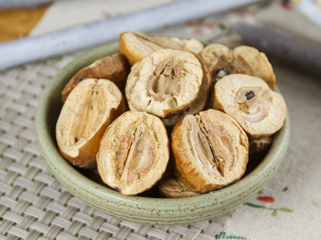 Xuyên luyện tử: Dược liệu giải trừ uất kết, trừ giun sán và cảnh báo độc tính Xuyên luyện tử: Dược liệu giải trừ uất kết, trừ giun sán và cảnh báo độc tính