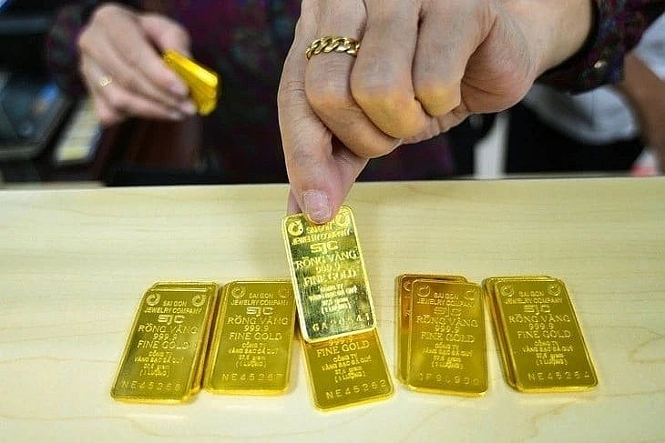 Trước đó, kim loại quý đã có lúc giảm sâu, gần chạm ngưỡng 4.050 USD/ounce.