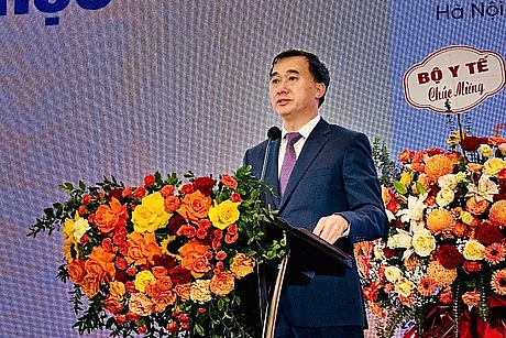 Thứ trưởng Bộ Y tế Trần Văn Thuấn phát biểu tại hội nghị.