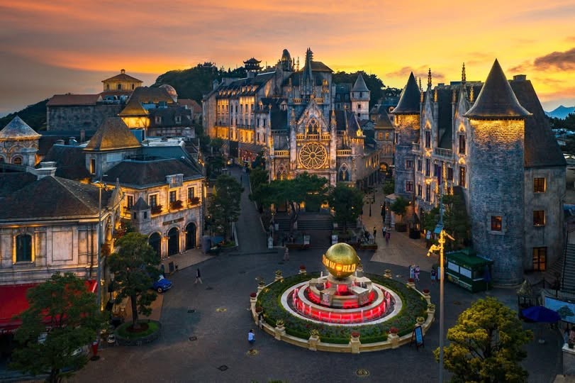 Khung cảnh như bước ra từ truyện cổ tích của Sun World Ba Na Hills  Vì sao Bà Nà Hills khiến truyền thông châu Âu say đắm?
