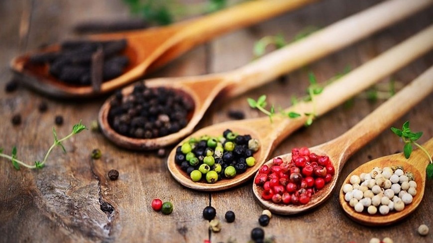Giá hồ tiêu hôm nay 27/10: Giao dịch đi ngang, thị trường nín thở chờ tín hiệu mới
