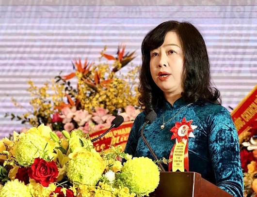 Ngành Y tế vinh danh điển hình, phát động thi đua giai đoạn mới