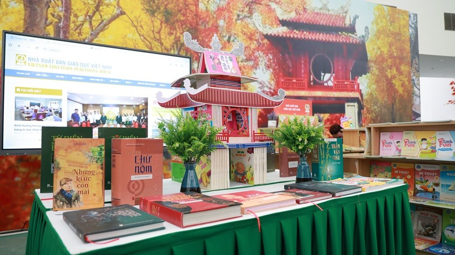 Nhà xuất bản Giáo dục Việt Nam tham gia Hội chợ Mùa Thu 2025 Nhà xuất bản Giáo dục Việt Nam tham gia Hội chợ Mùa Thu 2025