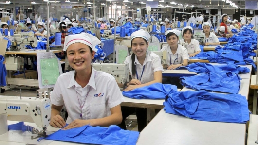Ngành dệt may Việt Nam bứt phá, xuất khẩu tiến gần mốc 48 tỷ USD