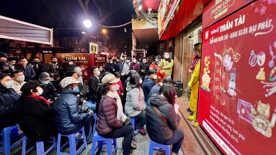 Tiêu thụ 55 tấn vàng mỗi năm: Làm sao để nguồn vốn khổng lồ trong dân không còn “bất động”?