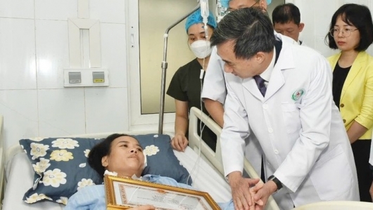 Đề xuất công nhận liệt sĩ, thương binh cho nhân viên y tế bị bạo hành khi cứu người