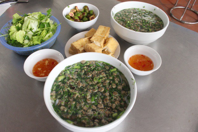 Bún hến Phú Xuyên: Hương vị dân dã níu chân thực khách