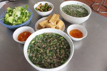 Bún hến Phú Xuyên: Hương vị dân dã níu chân thực khách