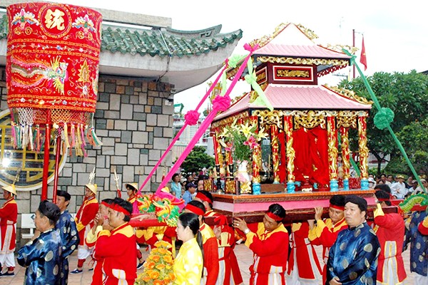 Tâm linh hòa cùng lễ hội – Núi Sam đón mùa hành hương Bà Chúa Xứ