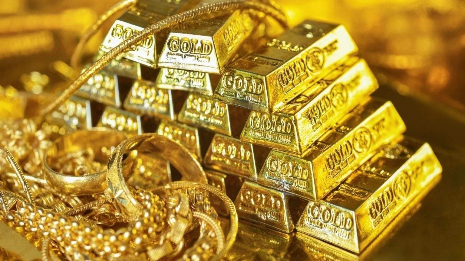 Giá vàng 01/11: Trong nước chênh lệch với thế giới chạm 20 triệu