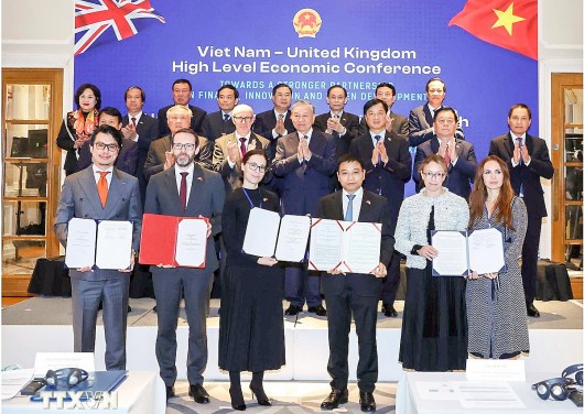 Việt Nam và Vương quốc Anh ký Hiệp định hợp tác hải quan cấp Chính phủ: Tăng cường kết nối thương mại, thúc đẩy hội nhập bền vững