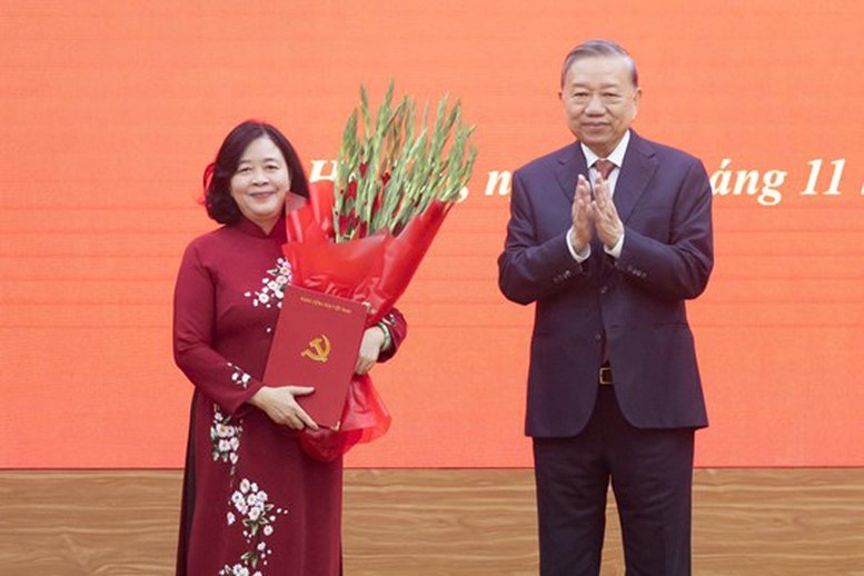 Bí thư Hà Nội Bùi Thị Minh Hoài làm Bí thư Đảng ủy Mặt trận Tổ quốc, các đoàn thể Trung ương