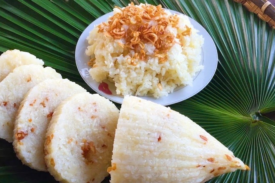 Thơm dẻo cơm nắm lá cọ - Gói trọn tinh hoa ẩm thực đất Tổ