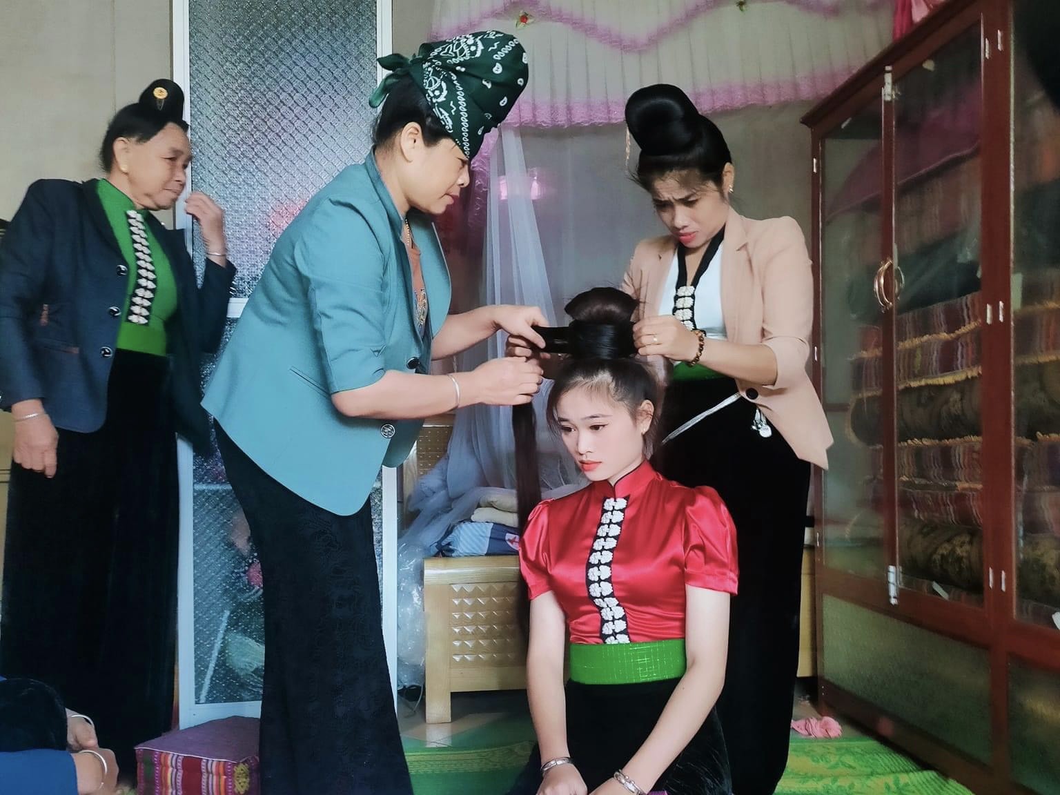 “Tẳng cẩu” - Nét đẹp thủy chung của người phụ nữ Thái đen giữa dòng chảy hiện đại