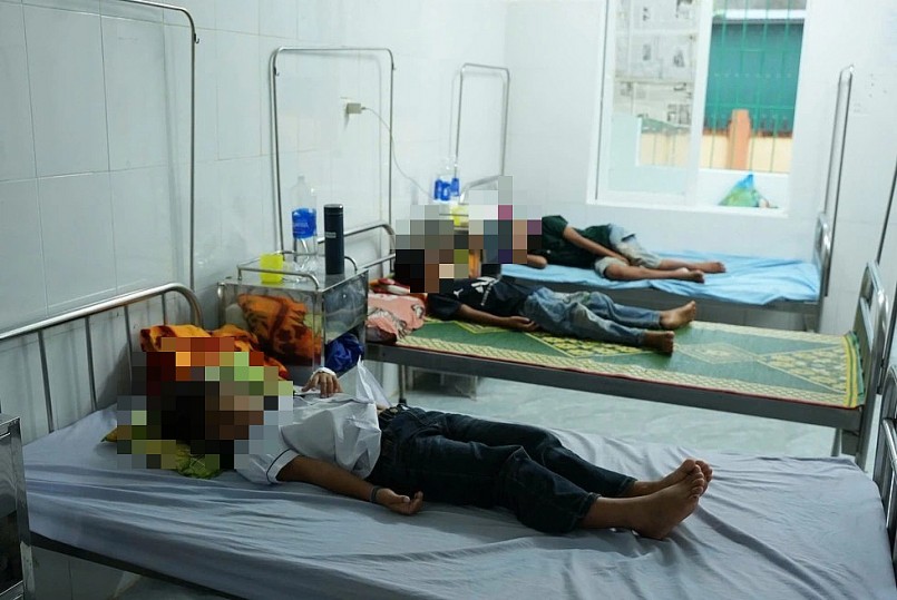 Vụ ngộ độc thực phẩm ở Trường PTDT bán trú tiểu học Kim Thủy (xã Kim Ngân, Quảng Trị) Vụ ngộ độc thực phẩm ở Trường PTDT bán trú tiểu học Kim Thủy (xã Kim Ngân, Quảng Trị)