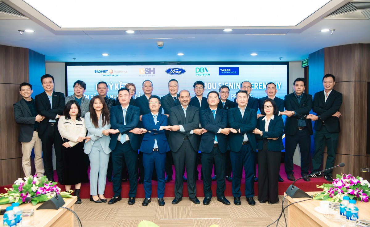 Ford Việt Nam ký kết hợp tác thúc đẩy chương trình Ford Ensure