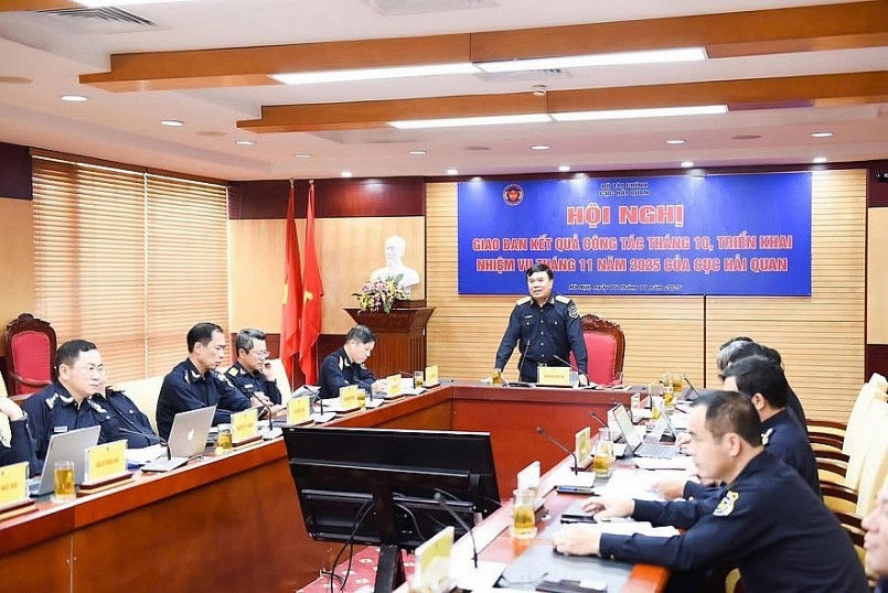Cục Hải quan bứt tốc thực hiện nhiệm vụ, thu ngân sách từ hoạt động xuất nhập khẩu đạt 379.816 tỷ đồng